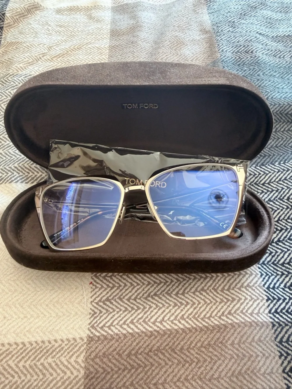 Tom Ford NIP Blue Light TF5945-B glasses with case and cloth. See pics for size